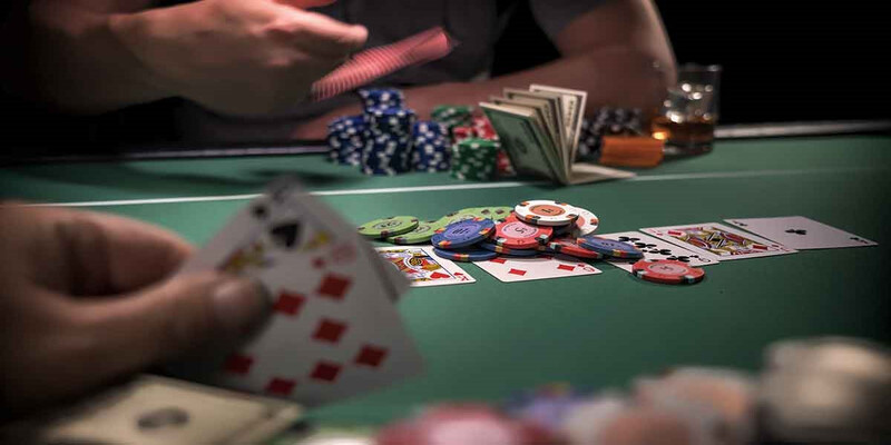 Hiểu cách chơi bài Poker và đưa ra chiến lược thông minh